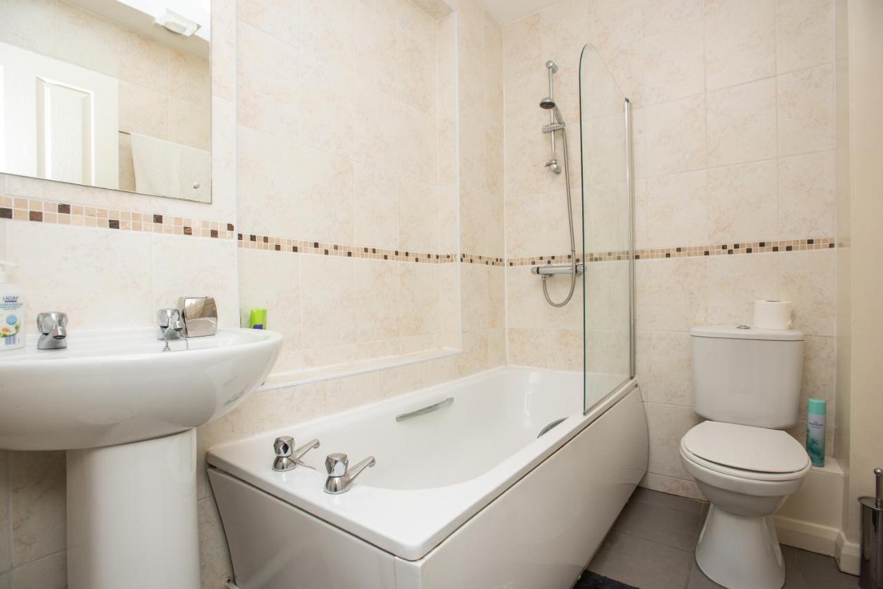 Cowley Spacious Flat With Parking, Oxford Buitenkant foto