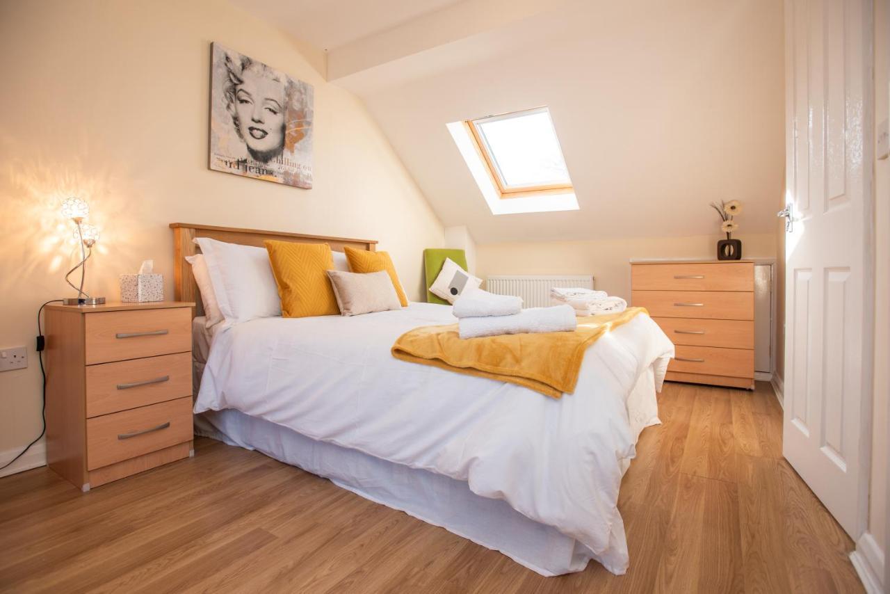 Cowley Spacious Flat With Parking, Oxford Buitenkant foto