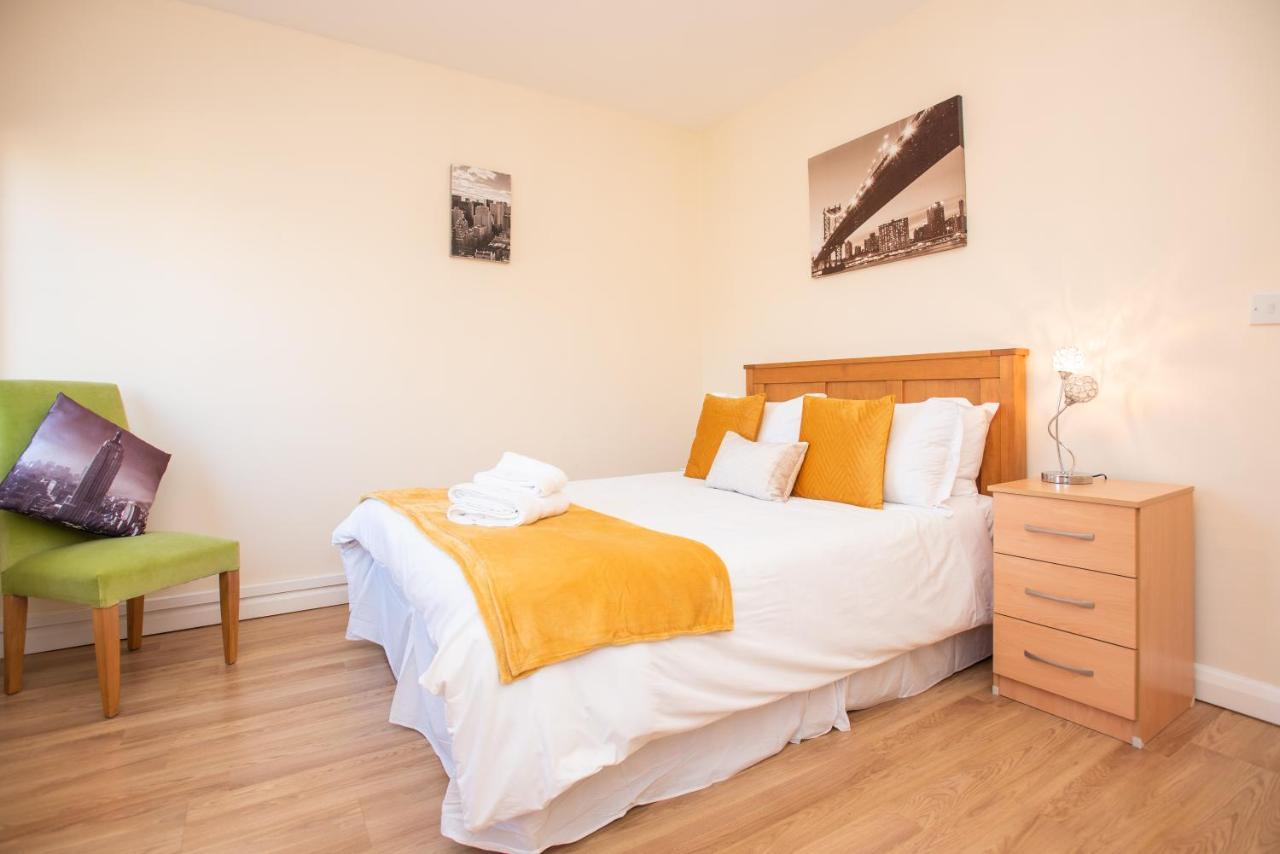 Cowley Spacious Flat With Parking, Oxford Buitenkant foto